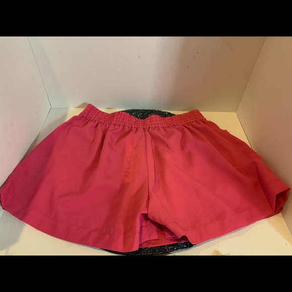 DKNY ! NEW whit tags, - Picture 2 of 6